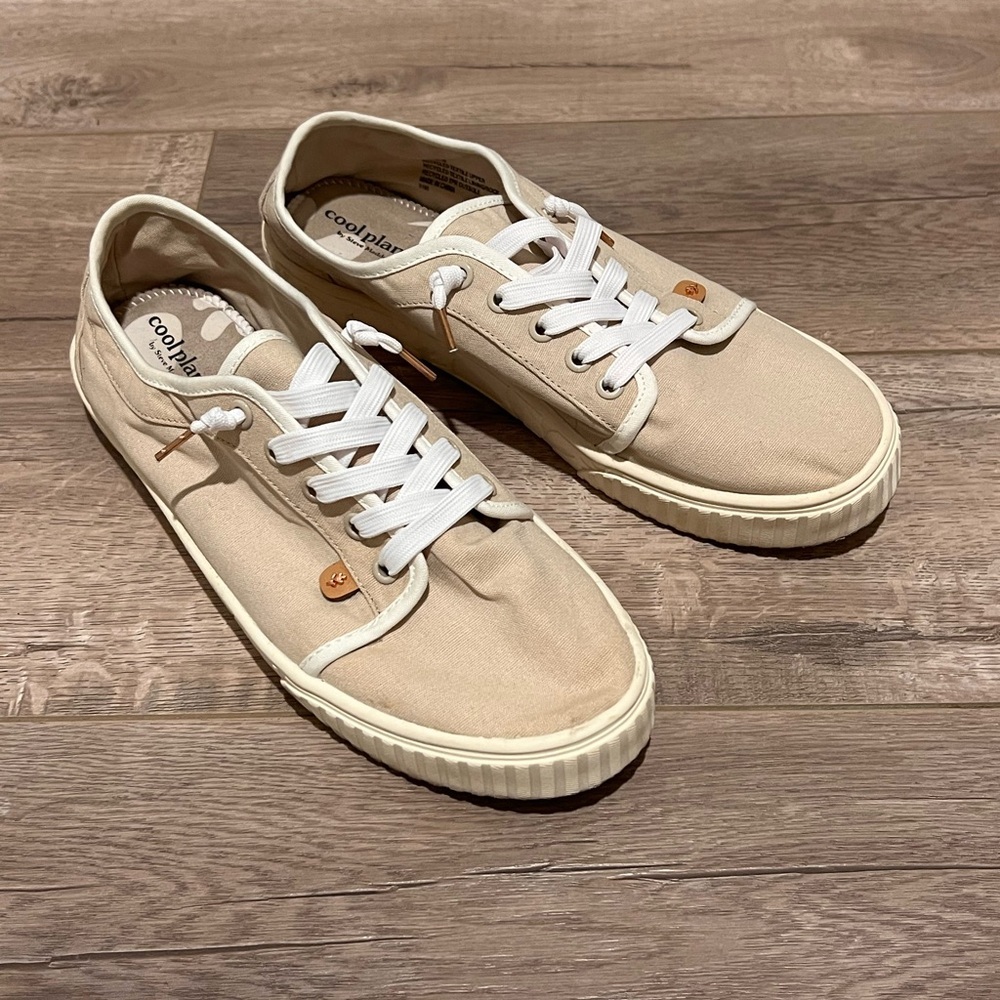 Cool Planet by Steve Madden Maevee Platform Sneaker (taupe colored) - Picture 7 of 16